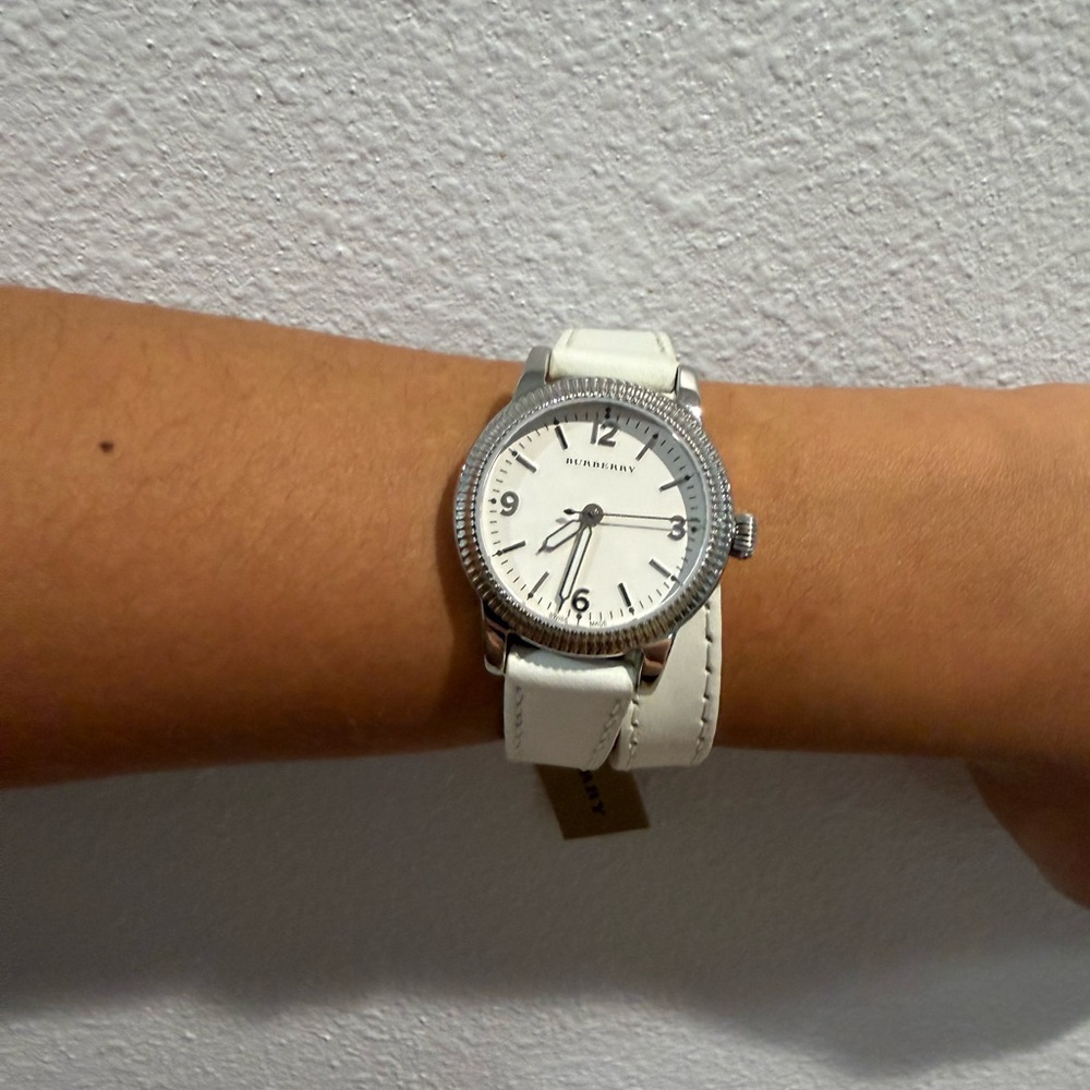 NWT Burberry Watch with Double Wrap Leather Strap - Picture 7 of 8